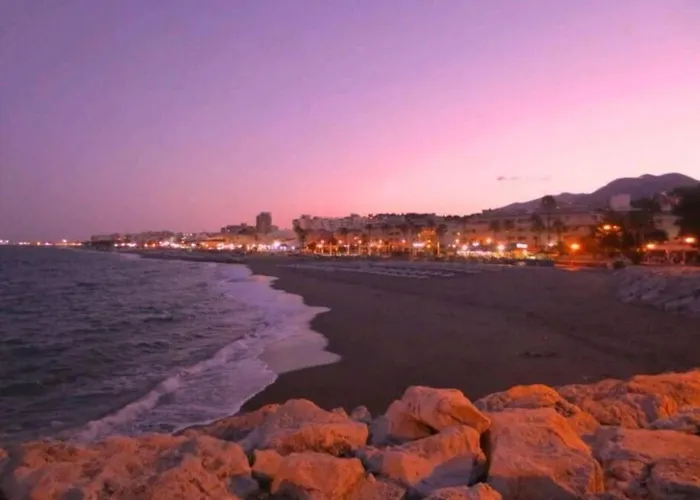 #409 Near Beaches &free Wifi Apartment *